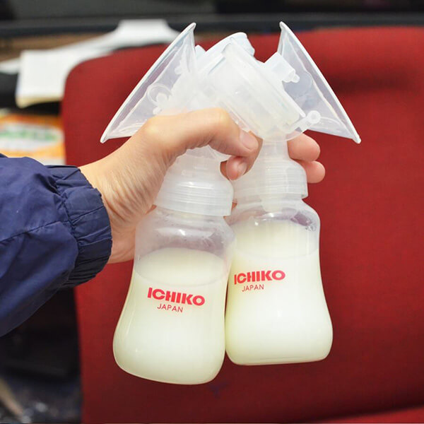 review máy hút sữa ichiko m03